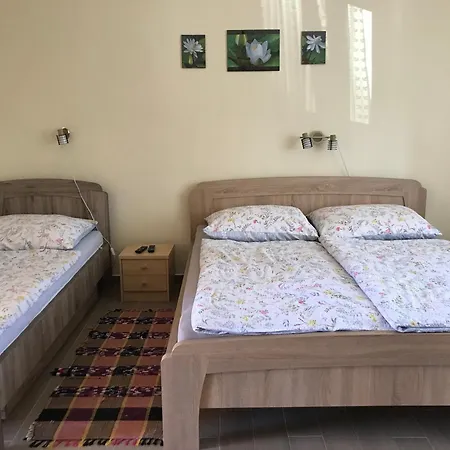 Diana-vendeghaz Poroszló