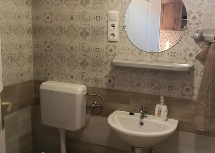 Diána-vendégház * Poroszló